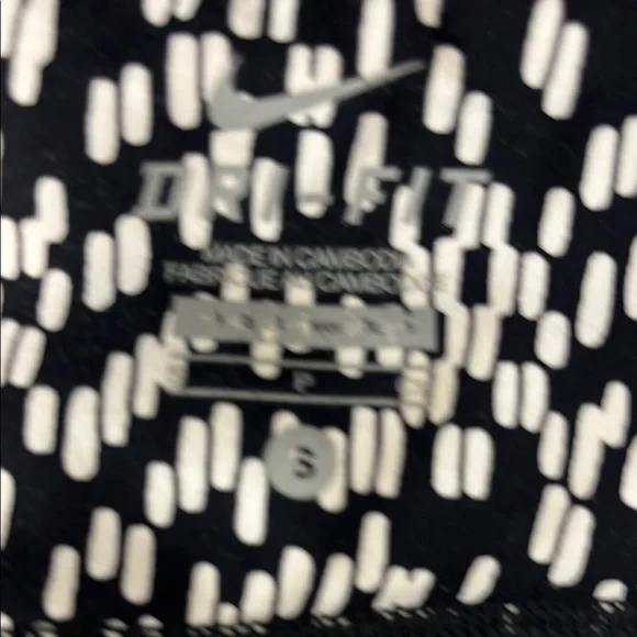 Women’s Lux Nike Dri Fit Black & White Mesh Leggings. Small. - Picture 5 of 5